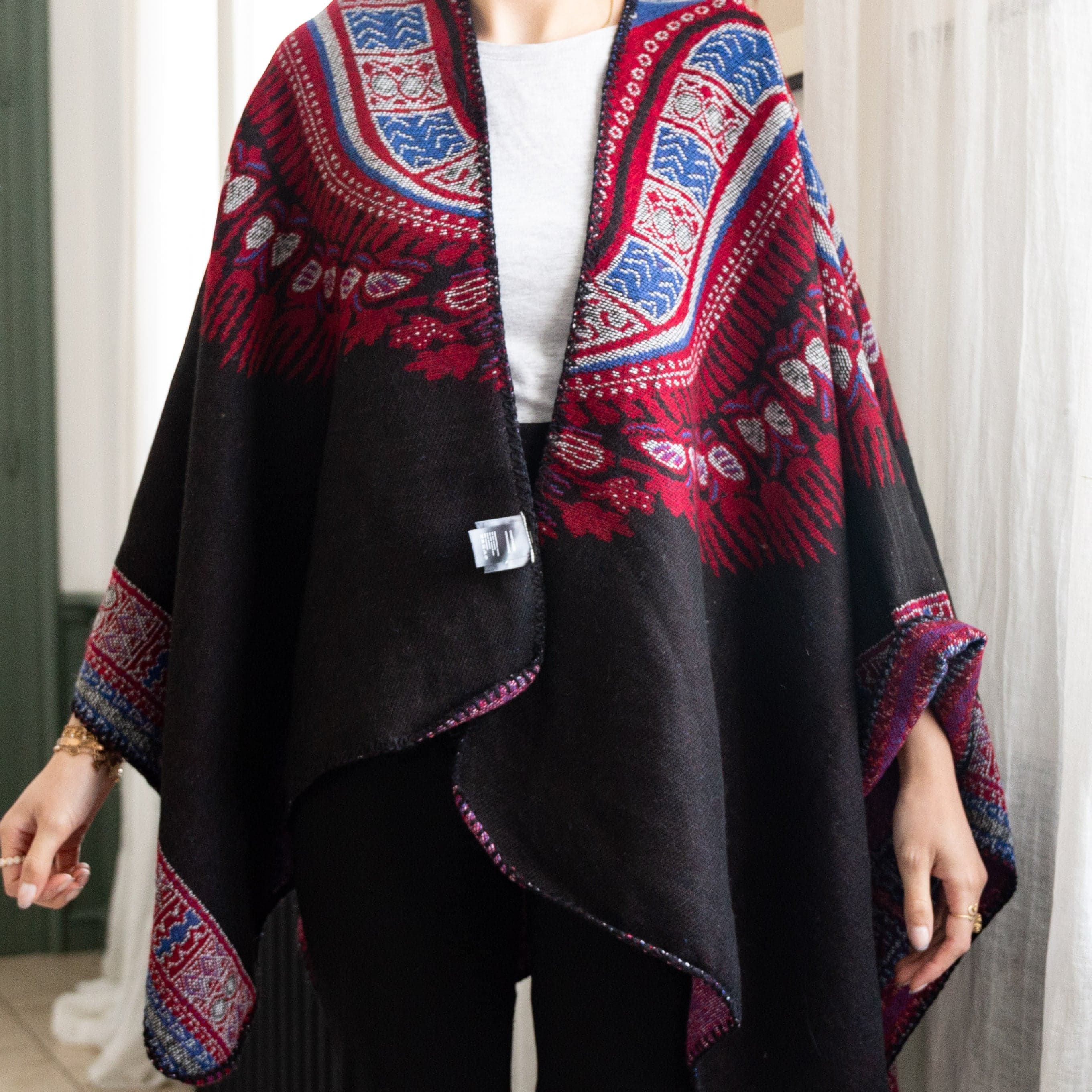 Poncho Pluma - Image 2
