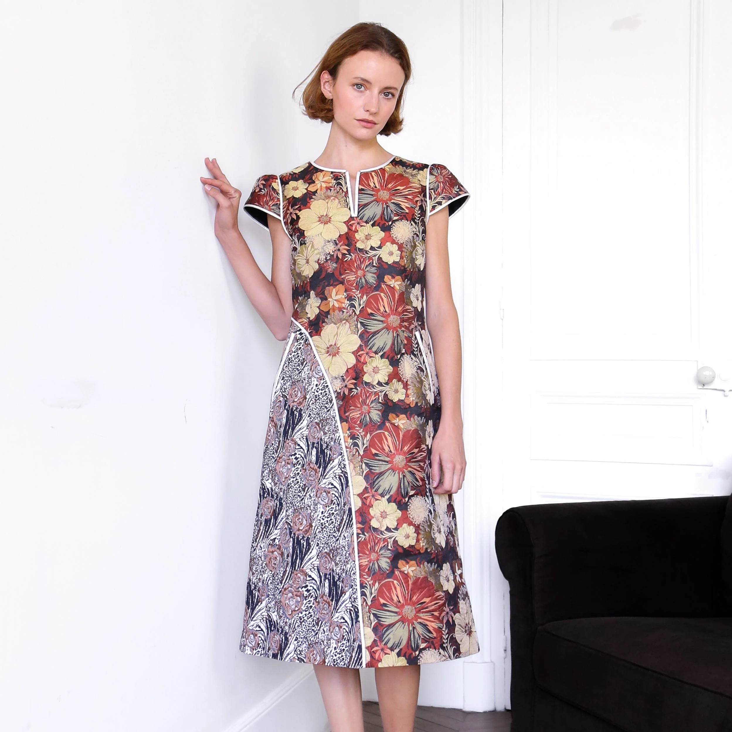 Robe Ouranos Marron Studio - Image 4