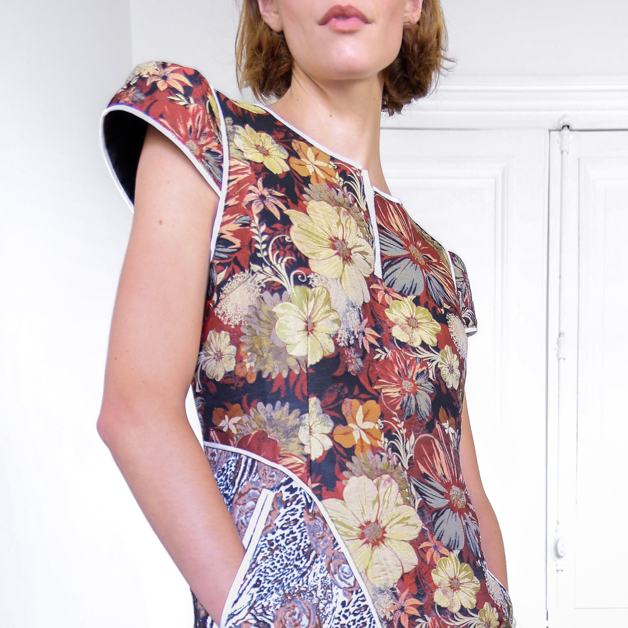 Robe Ouranos Marron Studio - Image 7