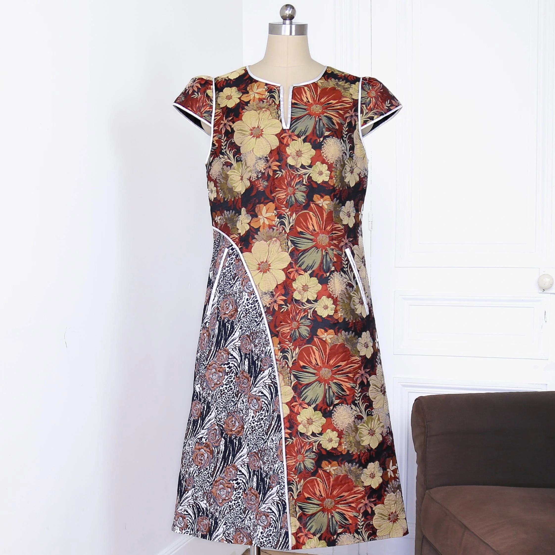 Robe Ouranos Marron Studio - Image 8